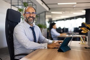 Alavanque seus negócios no comércio exterior com as soluções de câmbio do Banco BS2: impulsionando seu sucesso globalmente