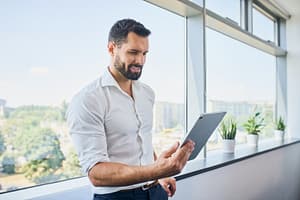 Reserva em dólar: entenda a oscilação cambial e saiba como proteger o patrimônio da sua empresa