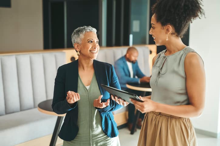 Turbinando a atuação no comércio exterior: iniciativas que impulsionam empresas lideradas por mulheres