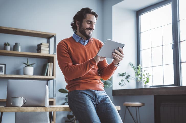 Como trabalhar em empresas no exterior? Veja opções de cursos